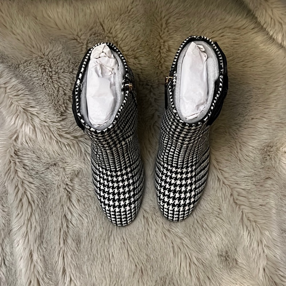 New Kate Spade wool and velvet side zip block heel booties